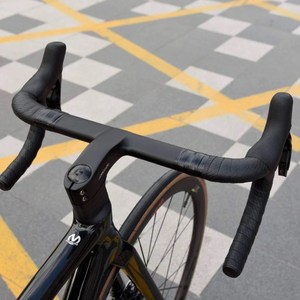 <span class=keywords><strong>Bicicleta</strong></span> <span class=keywords><strong>de</strong></span> <span class=keywords><strong>Carretera</strong></span> <span class=keywords><strong>SAVA</strong></span> T1000 <span class=keywords><strong>de</strong></span> Carbono Di 2 8170 con Cambio Electrónico - Product Image 6