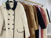 Vente en gros de manteaux en laine double face d'occasion pour femmes, styles variés, en balles de vêtements usagés pour l'hiver