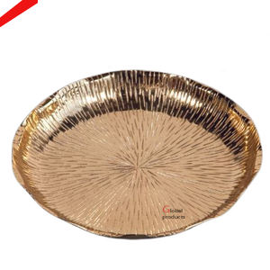 Plateau de service fini d'or en métal de forme ronde de conception classique pour la maison - Product Image 1