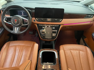 Monospace de luxe légèrement utilisé 2024, 2.0T Turbo 252CV, véhicule exécutif automatique haut de gamme, en bon état - Product Image 6