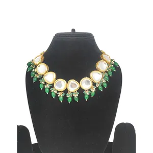 Conjunto de Joyería Fina de Lujo Meenakari Kundan, Collar y Pendientes de Perlas Verdes con Baño de Oro sobre Cobre para Bodas y Regalos - Product Image 2