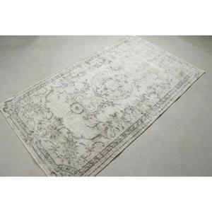Tapis turc vintage 3,8x6,46 pi (117x197 cm), tapis gris et blanc à pois - Product Image 4