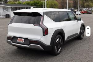 Bastante usado 024 para KIA EV9 FWD de largo alcance con asientos de cuero Cámara de dirección trasera izquierda - Product Image 2