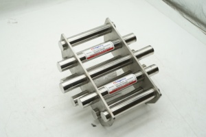 Separador Magnético de Rejilla 4S8702-CS para Líneas de Procesamiento de Plástico – Rejilla de Neodimio de Alta Intensidad para Tolvas y Silos - Product Image 2