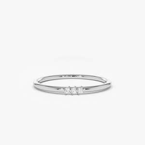 Bague minimaliste à 3 pierres en diamant de laboratoire, 0,05 carat total, couleur G, clarté SI, or massif 14 carats, empilable, pour tous les jours, pour femme, nouvelle arrivée - Product Image 1