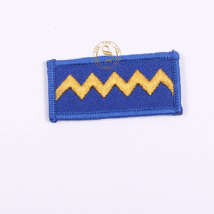 Parches de insignias bordadas personalizadas de alta calidad - Product Image 6