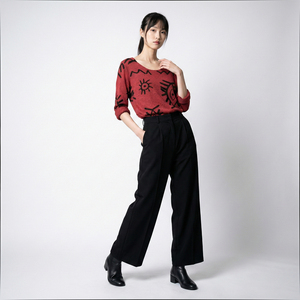 T-shirt a maniche lunghe con scollo rotondo e motivo etnico - Product Image 1