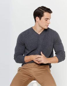 Qualité supérieure Épaissir Doux 100% Cachemire Hommes Chandails Essentiel Col En V Pull À Manches Longues Pull Classique avec Logo Personnalisé - Product Image 2