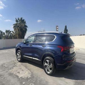 Hyundai Santa Fe SEL 2023 en parfait état - Product Image 3