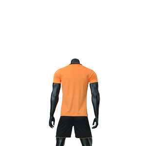 Ensemble de vêtements de football pour adultes avec impression personnalisée, dernières tendances, respirant, séchage rapide, 100% polyester, uniforme de football personnalisé pour équipe - Product Image 3