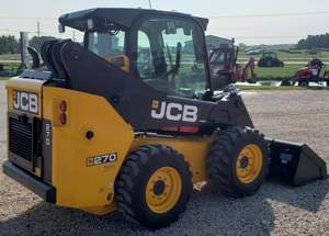 Chargeuse compacte JCB 270 avec accessoires à vendre - Product Image 6