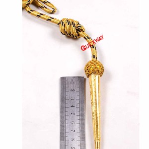 Aiguillettes de alambre de lingote francés con 2 puntas de metal Cordón de hombro uniforme metálico de alta calidad con etiquetas doradas - Product Image 4