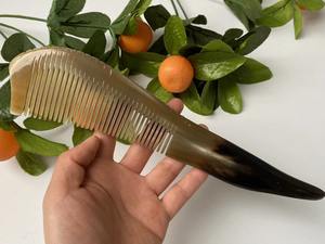 Peines comunes para viajes al por mayor, cuerno de oveja y cuerno de buey, peine de masaje de meridiano de cabeza de media luna para uso doméstico - Product Image 5