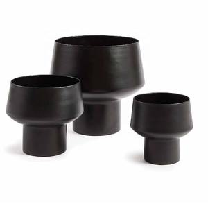 Vase en aluminium noir exquis avec poignée Accent décoratif élégant fait à la main pour salon chambre et table de bureau - Product Image 6