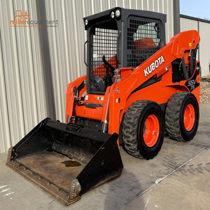 Chargeuse sur pneus Kubota SSV75 74HP avec levage vertical hydraulique à vendre - Product Image 1