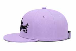 Casquette Snapback Unisexe Personnalisée 5 Panneaux Lavande Unie avec Logo Brodé en Relief 3D, Style Décontracté Sportif et Visière Plate - Product Image 4