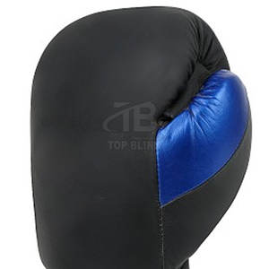 Guantes de cuero con cordones ajustables personalizados al por mayor para deportes, artes marciales y boxeo - Product Image 5