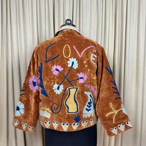 Boho Chic Retro Chic Free Size XL <b>Robe</b> Hand Embroidered Brown Floral Velvet Suzani Jacket Open Front Winter <b>Coat</b> Winter Wear - Product Image 2