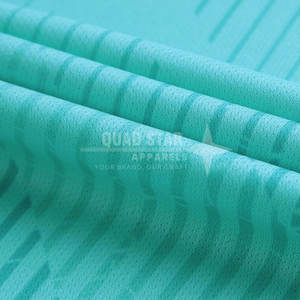 ชุดฟุตบอลทรงโอเวอร์ไซส์วัสดุทนทานดีไซน์ใหม่ล่าสุด - Product Image 4