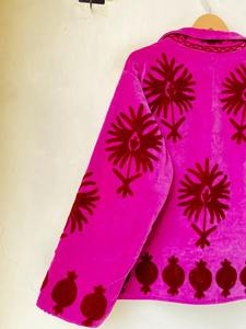 Veste en velours brodée Suzani faite à la main, veste Suzani, veste d'hiver, manteau pour femme, tissu TNT, veste Suzani, cadeau pour elle - Product Image 5