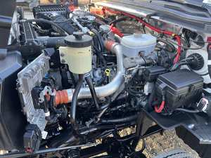 Buena Oferta, Camión Volquete Silveradooos 6500HD 2022 USADO EN BUEN ESTADO, Duramax, Automático de 6 Velocidades, Entrega a Domicilio en Todo el Mundo - Product Image 6
