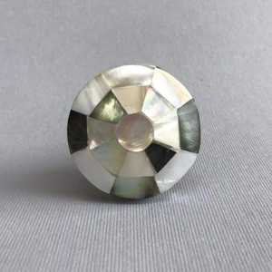 Bouton en bois et laiton en résine de style moderne pour poignées de tiroir d'armoire de qualité supérieure personnalisable - Product Image 6