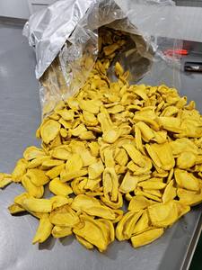 Prix OEM de vente chaude pour le casse-croûte de jacquier séché de VF, FRUITS DE JACKFRUIT SÉCHÉS À L'HUILE DE PALME ORIGINE AU VIETNAM - Product Image 3