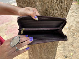 กระเป๋าถือหนังวัวสไตล์ตะวันตกของแท้ใหม่กระเป๋าออกงานกลางคืนสำหรับผู้หญิงกระเป๋าคลัทช์ขนไนลอนซับในเป็นเครื่องมือที่ไม่เหมือนใคร - Product Image 6