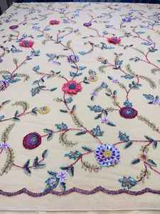 Tela de Vestido de Noche de Lujo Más Vendida, Hermosa Malla Nupcial Real con Lentejuelas Brillantes y Diseño de Flores Bordadas Francesas - Product Image 5