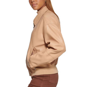 Vestes matelassées en cuir véritable imperméables et chauffantes pour femmes, style le plus populaire, avec rembourrage en coton teint et doublure en fausse fourrure, respectueuses de l'environnement - Product Image 3