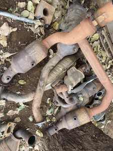 Déchets de catalyseurs de haute qualité pour voitures en vente à bons prix - Product Image 3