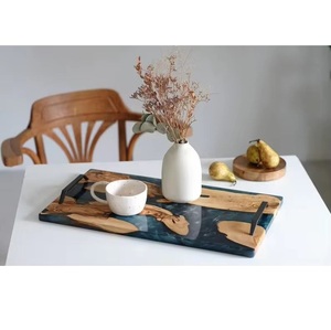 Bandeja de Servir de Resina y Madera Hecha a Mano con Detalles de Ágata Natural, Especial para Ramadán - Product Image 2