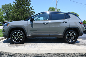Good deal for 2022 J e e p Compass Limited 4WD LHD RHD - Product Image 5