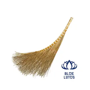 Vietnamese Coconut Broom: Elevate Your Garden Cleaning - Exceptional Quality with Coconut Stalks