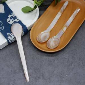 ช้อนคาเวียร์หอยมุกหรูหราปรับแต่งได้ทำมือสวยหรูสำหรับการรับประทานอาหารและของขวัญตามสั่ง - Product Image 3