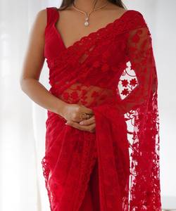 SAREE DE TRAVAIL DE BRODERIE EN FILET PAPILLON ROUGE ATTRACTIF AVEC BLOUSE INCOSÉE VÊTEMENT ETHNIQUE À PRIX DE GROS - Product Image 4