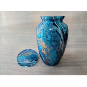 Urne funéraire artisanale en aluminium multicolore, design abstrait arc-en-ciel artistique pour adulte, pour l'affichage d'urnes décoratives humaines. - Product Image 4