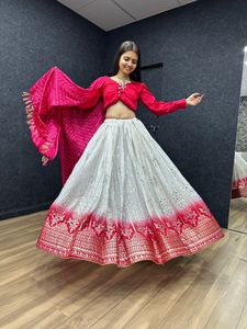 Lanzamiento de Navratri Special Lehenga Choli por Fabzone - Product Image 4
