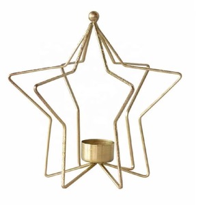 Porte-bougie en métal fait main de qualité supérieure avec un design écologique, ajoute une élégance intemporelle et une base robuste pour la décoration de mariage - Product Image 6