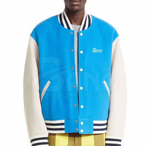 Chaqueta Universitaria de Invierno para Hombre con Logotipo Personalizado en la Parte Delantera, 100% Algodón, Secado Rápido y Transpirable, Hecha en Pakistán - Product Image 2