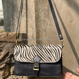 Nuevos bolsos de hombro de cuero de piel con estampado de animales de estilo occidental, bolsos de mano laterales de piel auténtica de alta calidad - Product Image 4
