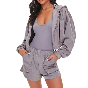 ชุดกระโปรงสั้น2ชิ้นและเสื้อครอปมีฮู้ดของผู้หญิงเสื้อผ้าฤดูร้อนแบบสั่งตัดมาใหม่ - Product Image 1