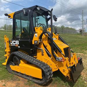 Retroexcavadora JCB 1CXT avanzada con movimiento de pista de tamaño compacto y rendimiento multiusos para trabajos de acceso estrecho - Product Image 5