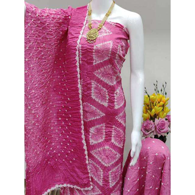 สีแดงม่วง