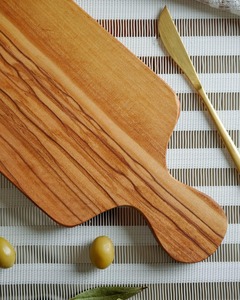 Planche à découper en bois de qualité supérieure pour les chefs et les cuisiniers amateurs, forme rectangulaire, épaisseur de 1,5 cm, passe au lave-vaisselle, résistance et durabilité durables - Product Image 2