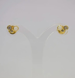 Pendientes Colgantes Minimalistas Clásicos Bella Personalizables, Chapados en Oro de 14K, con Topacio Australiano Natural, 1 Par, MOQ para Venta al por Menor, OEM, ODM - Product Image 1