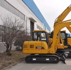 Excavadora de orugas Máquina de movimiento de tierra de 6 toneladas SE60 en stock y lista para enviar - Product Image 4