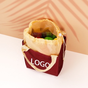 Sac isotherme de plage de luxe en tissu isolant en corde tressée de nylon recyclé, avec isolation pour boissons et aliments - Product Image 4