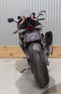 รถจักรยานยนต์รุ่น RS660 RSV4 Factory ปี 2026 สภาพดีเยี่ยม ขนาด 659 ซีซี 105 แรงม้า 77.2 กิโลวัตต์ 10,400 รอบต่อนาที เครื่องยนต์แบบทวิน 4 วาล์วต่อกระบอกสูบ พร้อมจัดส่ง - Product Image 3