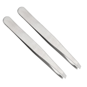 Pinzas de pestañas plateadas de ultra calidad de etiqueta privada Pinzas de pestañas personalizadas de Punta inclinada delgada - Product Image 1